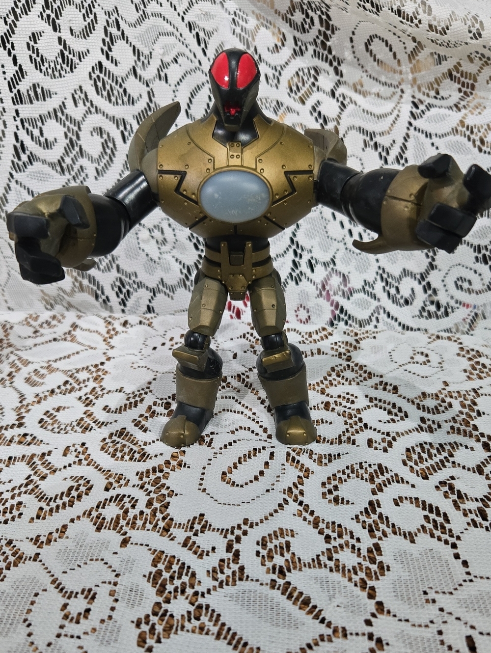 Gold Metanoid, Spin Master (Yr. 2011) 7 Inch Action Figure